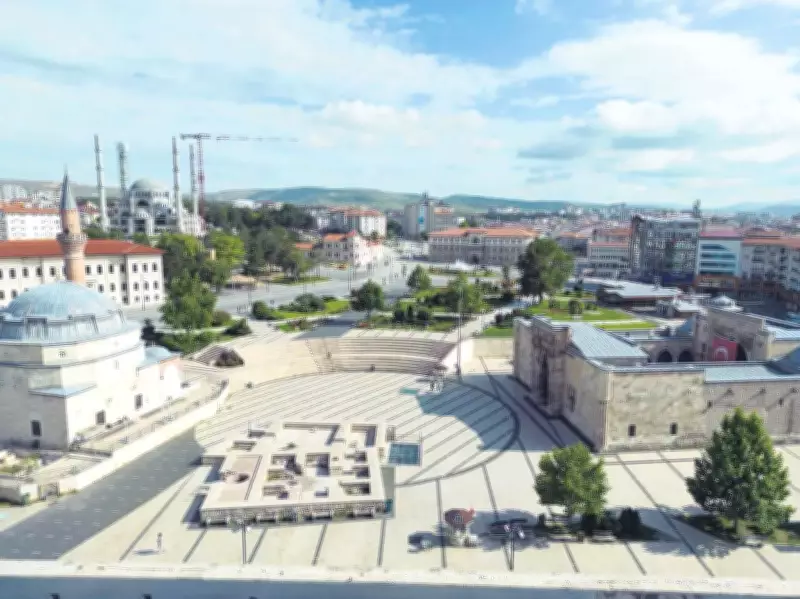 İdil Açıkalın'ın Mutfağı'nda Sivas Lezzetleri: Peskütan Çorbası ve Kelle Tatlısı Tarifleri