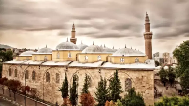 Diyanet 2026 Bursa Ramazan İmsakiyesini Açıkladı: İftar ve Sahur Saatleri Belli Oldu