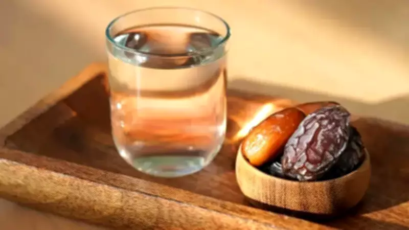 Diyanet'ten Kritik Açıklama: Ezan Okunurken Su İçmek Orucu Bozar mı?