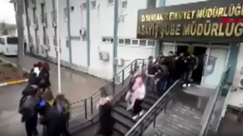 Diyarbakır Merkezli 3 İlde Eş Zamanlı Fuhuş Operasyonu: 12 Tutuklama