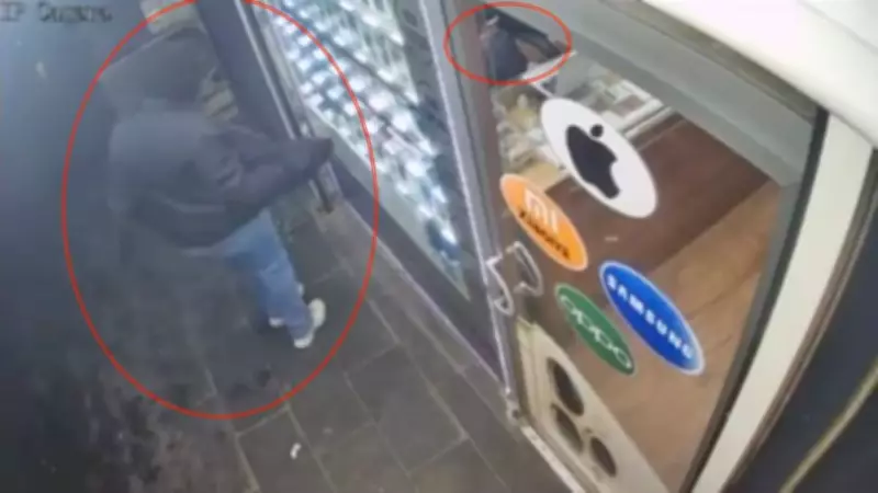 Diyarbakır'da Montundan Ateş Açan Saldırganın Kaçış Anları Kameralara Yansıdı