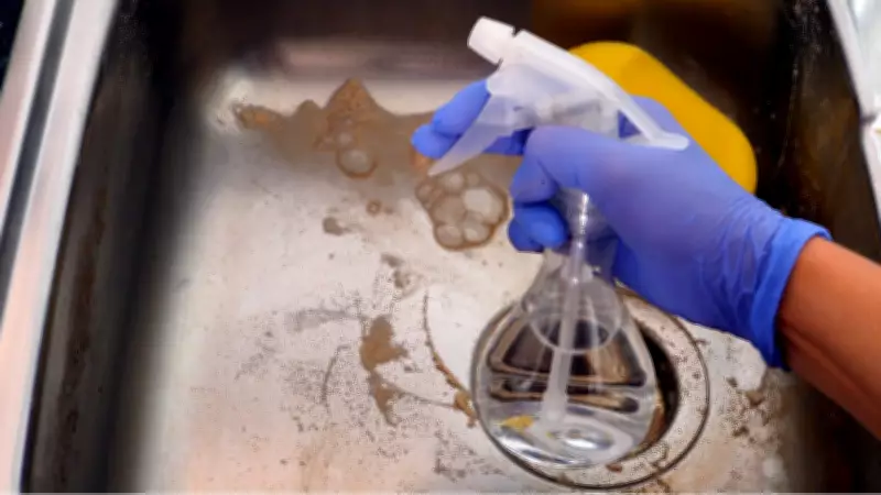 Doğal Temizlikte Beyaz Sirke Mucizesi: Tek Şişe ile Ev Hijyeni Mümkün mü?