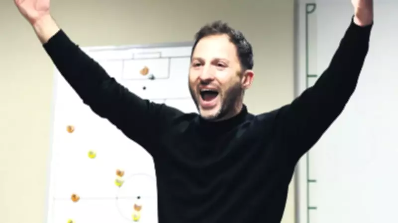 Domenico Tedesco: Fenerbahçe'nin Kenardaki 12. Adamı ve Başarı Sırları
