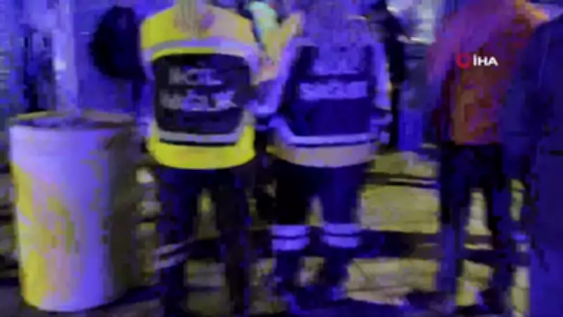 Düzce'de Motosiklet Kazasında Yaralanan Sürücüyü Polis İkna Ederek Hastaneye Gönderdi