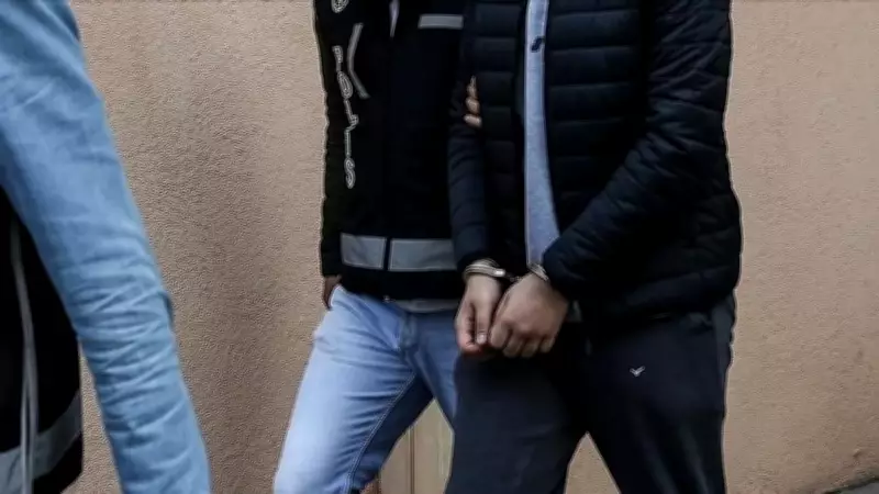 Edirne'de Diplomatik Plakalı Araçla İnsan Kaçakçılığı Operasyonu: 6 Şüpheli Yakalandı