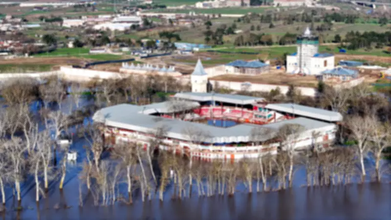 Edirne'de Taşkın Suları Çekiliyor: Tunca ve Meriç Nehri Debi Düşüşü Başladı