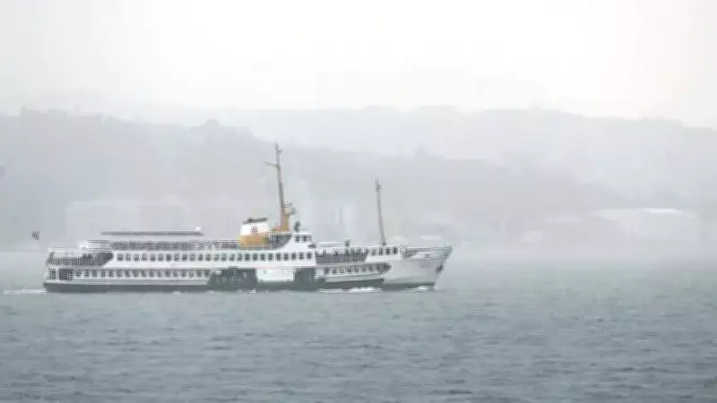 Şehir Hatları'nda Fırtına Alarmı: İstanbul'da Birçok Vapur Seferi İptal Edildi
