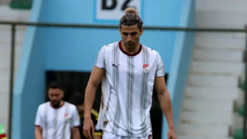 Elazığspor'da Fuat Bavuk Kadro Dışı Kararı Kaldırıldı, Takıma Döndü