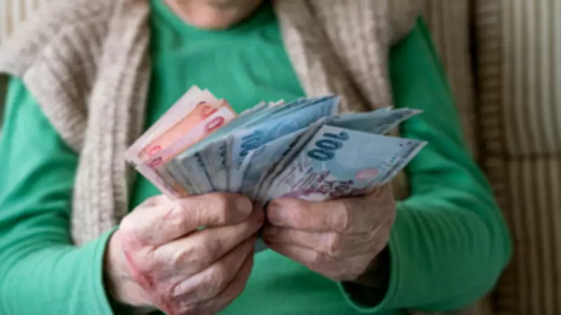 Emekli Bayram İkramiyesi Kabine'de Masaya Yatırılıyor: 2026'da Ne Kadar Olacak?