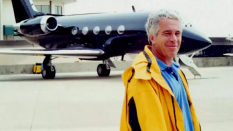 Epstein Jetleri İngiliz Askeri Üslerinde: Silinen Kayıtlar Skandalı Büyütüyor