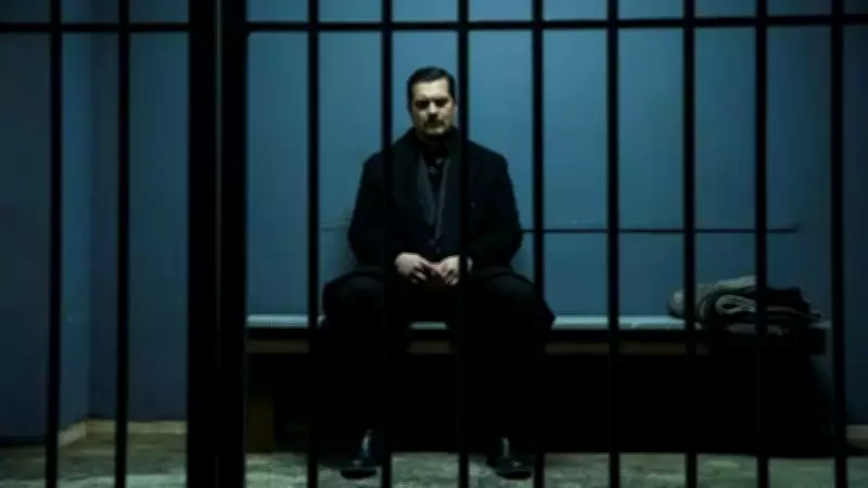 Eşref Rüya 34. Bölüm: 'Vazgeç Bu Sevdadan!' İzleme Rehberi