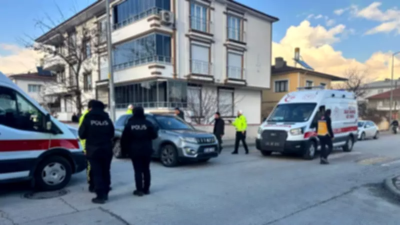 Erzincan'da İki Otomobilin Çarpışması: 2'si Çocuk 3 Kişi Yaralandı