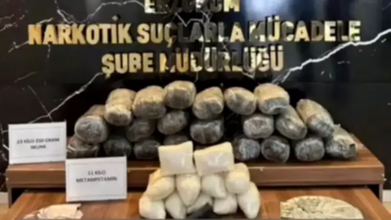 Erzurum'da Narkotik Operasyonu: Otomobilde 34 Kilo Uyuşturucu Ele Geçirildi