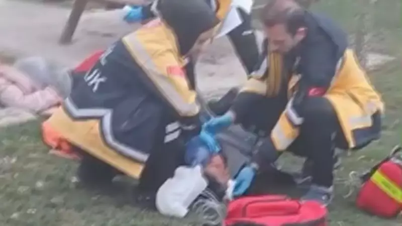 Esenyurt'ta Parkta Korkunç Olay: Koca Önce Eşini Sonra Kendini Vurdu