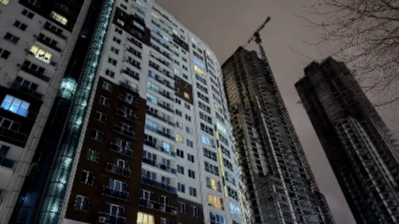 Esenyurt'ta Site Koridorunda Çifte Cinayet: Katiller Kanlı Mesaj Bıraktı