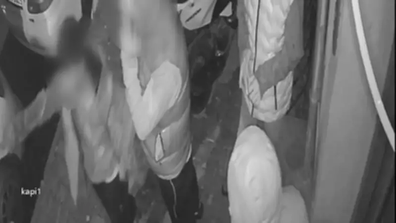 Esenyurt'ta Sokak Ortasında Kabus: 'Seni Asıp Kesip Öldüreceğiz' Tehdidi