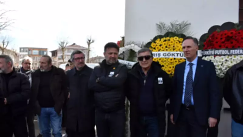 Eski Milli Futbolcu Tayfur Havutçu'nun Babası Sakarya'da Toprağa Verildi