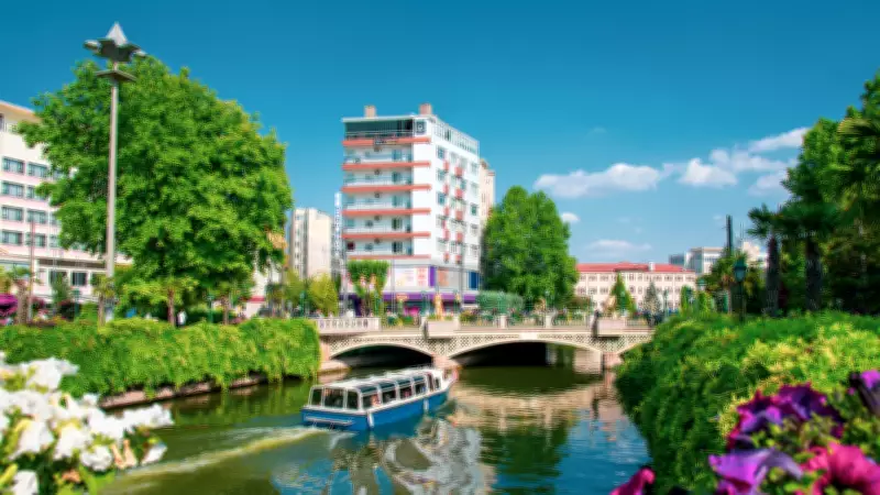 Eskişehir Gezi Rehberi: Ne Yenir, Ne Alınır, Neresi Gezilir?