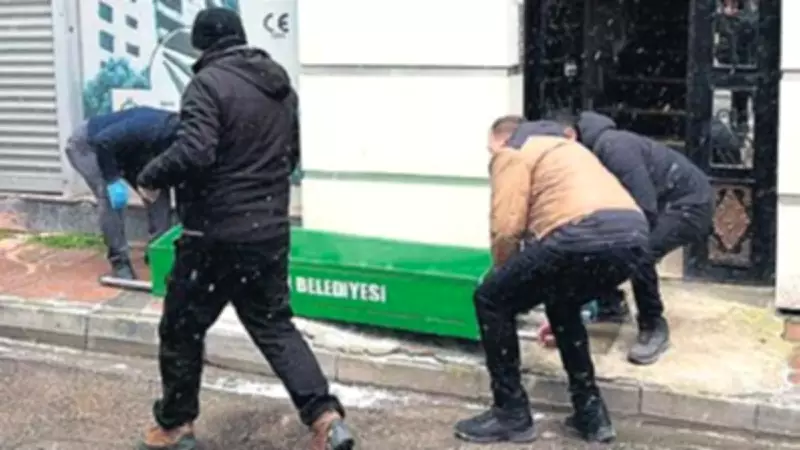 Eskişehir'de Acı Olay: Pencereden Düşen Adam Yaralandı, Evde Eşinin Cesedi Bulundu