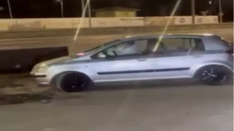 Eskişehir'de Çevre Yolunda Radar Taklidi Yapan İki Kişiye 173 Bin Lira Ceza