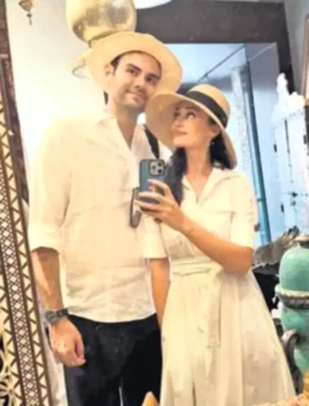 Esra Bilgiç ve Faruk Sabancı Evlilik Haberleri Gerçeği Yansıtmıyor