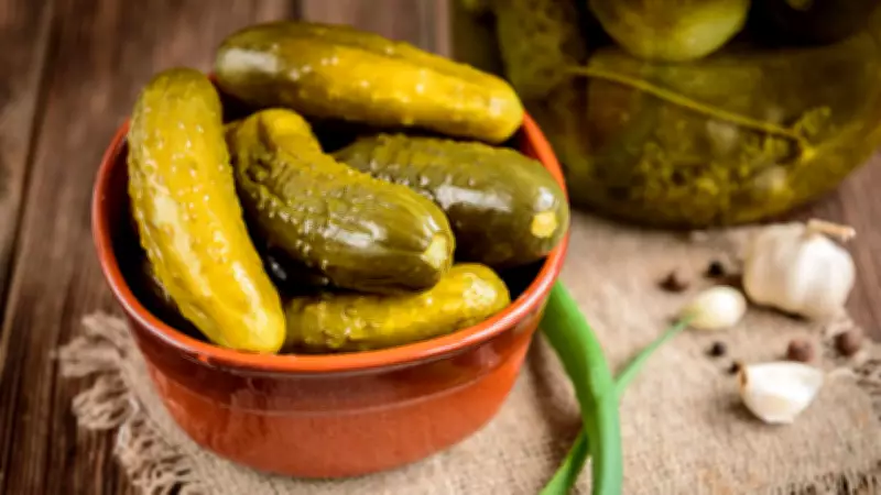 Ev Turşusu Nasıl Yapılır? Doğal ve Lezzetli Turşu Tarifi ile Püf Noktaları