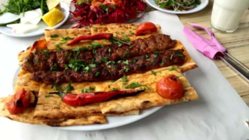 Evde Adana Kebap Nasıl Yapılır? Doğal ve Lezzetli Tarifin Püf Noktaları
