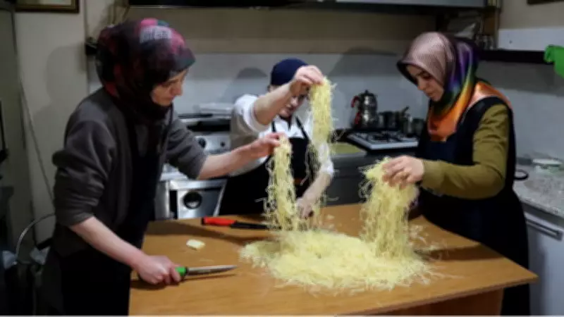 Evde Kadayıf Hamuru Yapımı: Doğal ve Kolay Tarifin Püf Noktaları