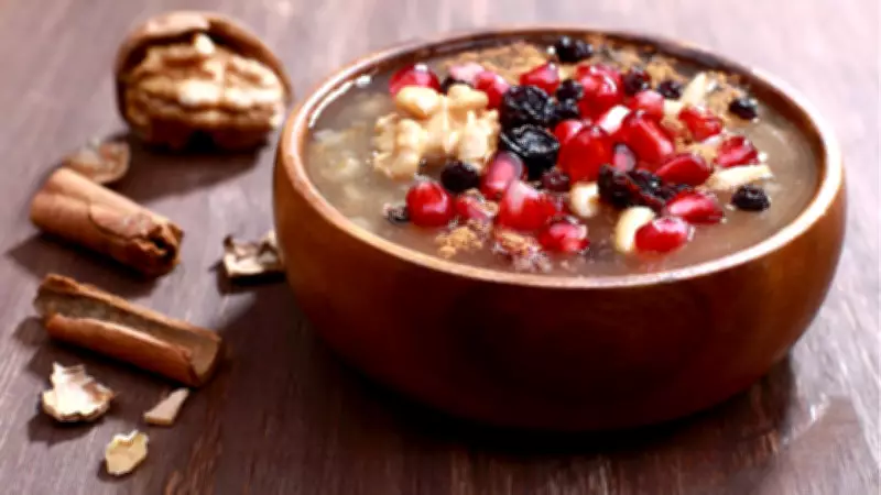 Evde Mükemmel Aşure Yapmanın Püf Noktaları ve Tarifi