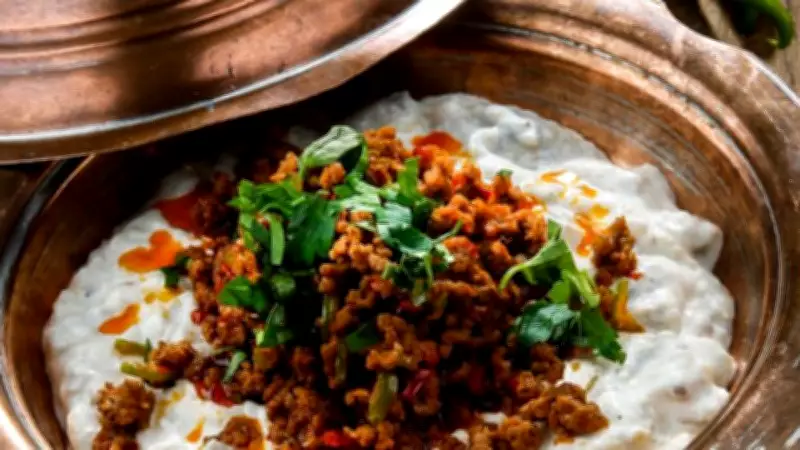 Evde Pratik Ali Nazik Tarifi: Nefis Yemeğin Malzemeleri ve Yapılışı