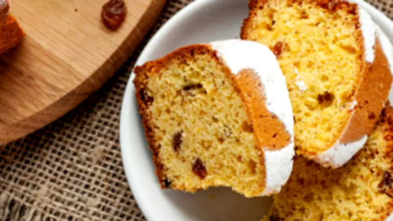 Evde Pratik Üzümlü Kek Tarifi: Malzemeler ve Adım Adım Yapılışı