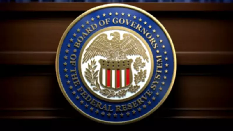 Fed'de Faiz İkilemi: Tutanaklar Hem Artış Hem İndirim İhtimalini Gösterdi