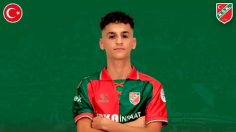 Fenerbahçe, Karşıyakalı Genç Yıldız Adem Yeşilyurt'u Transfer Etti