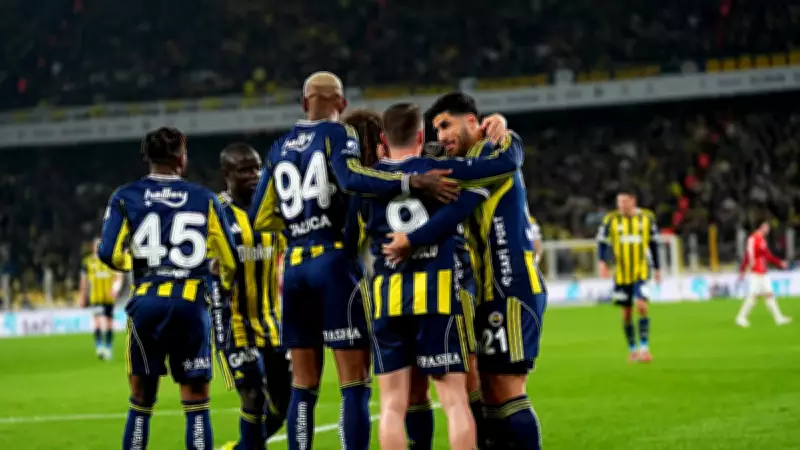 Fenerbahçe - Kasımpaşa Maçı İçin İlk 11'ler Açıklandı: Sarı-Lacivertlilerde 2 Eksik