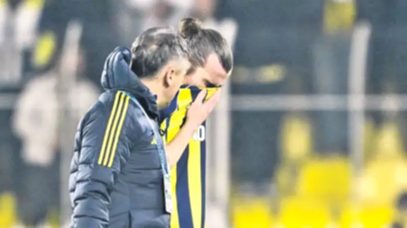 Fenerbahçe'de Sakatlık Krizi: 13 Oyuncu 21 Kez Sakatlandı, Revirbahçe Alarm Veriyor