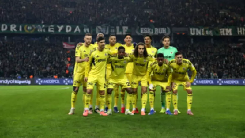 Fenerbahçe'de Tedesco'dan 5 Değişiklik! Kocaelispor Maçı Kadrosu Açıklandı