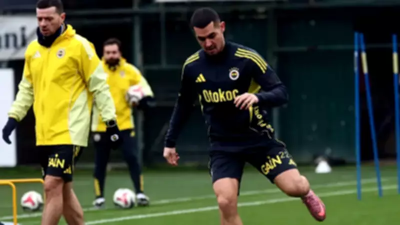 Fenerbahçe'den Trabzonspor Maçı Öncesi Kritik Haber: Levent Mercan Geri Döndü