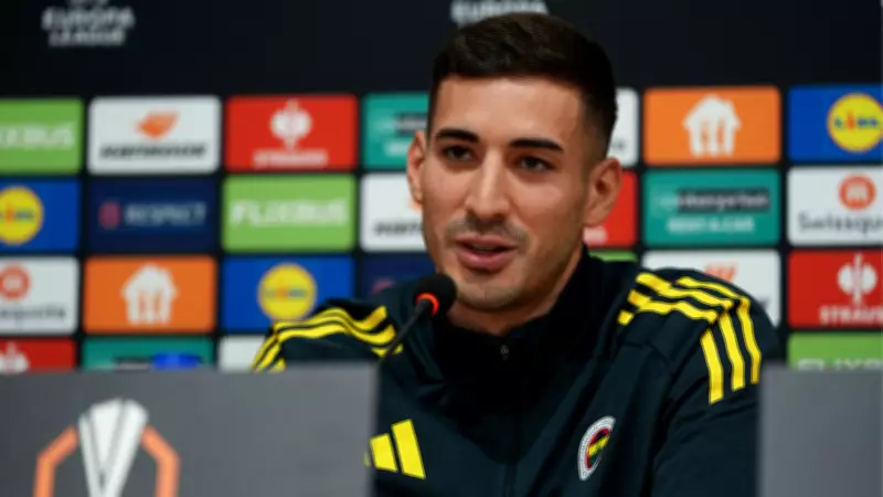 Fenerbahçeli Mert Müldür: '3 Kupaya da Adayız, Zor Süreç Bizi Kenetlendirir'