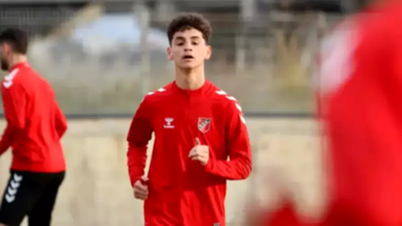 Fenerbahçe'ye Transfer Olan Adem'in Bonservisi Karşıyaka'nın Tüm Şubelerine Umut Olacak