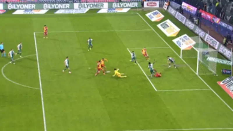 Galatasaray'ın Golü VAR Kararıyla İptal Edildi: Sane'nin Vuruşu Ofsayt Nedeniyle Sayılmadı