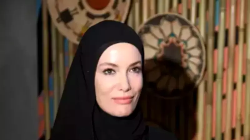 Gamze Özçelik Ramazan'da Gazze'ye Battaniye Yardımı Yaptı