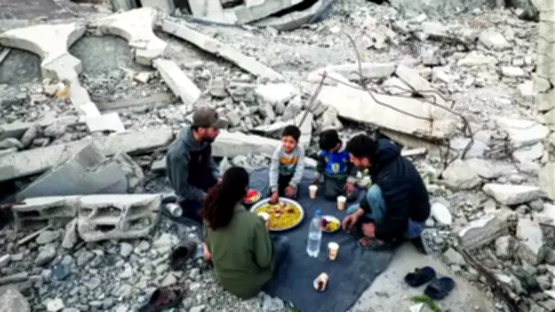 Gazze'de Ramazan: Yıkım ve Hüzün Gölgesinde Bir Direniş Ayı