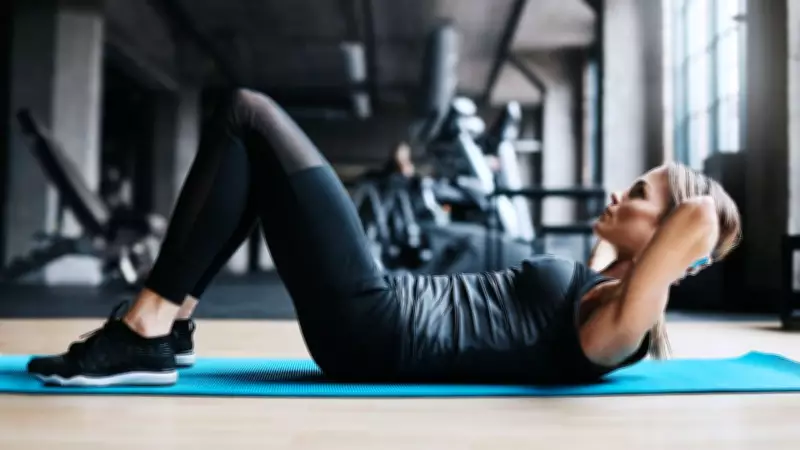 Göbek Eritme Rehberi: En Etkili Hareketler ve Diyet Önerileri