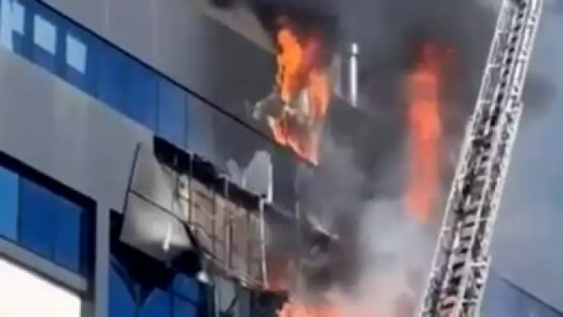 Gebze'de Peynir Üretim Tesisi Yönetim Binasında Çıkan Yangın Kontrol Altına Alındı