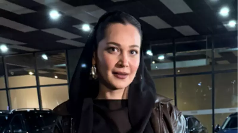 Gülsim Ali ve İlayda Alişan Tarkan Konserinde: Sevgililer Günü Planları ve Duygusal Anlar