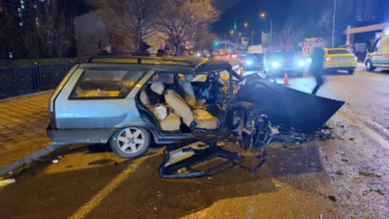 Gümüşhane'de Kafa Kafaya Çarpışma: 1 Kişi Hayatını Kaybetti, 3 Kişi Yaralandı