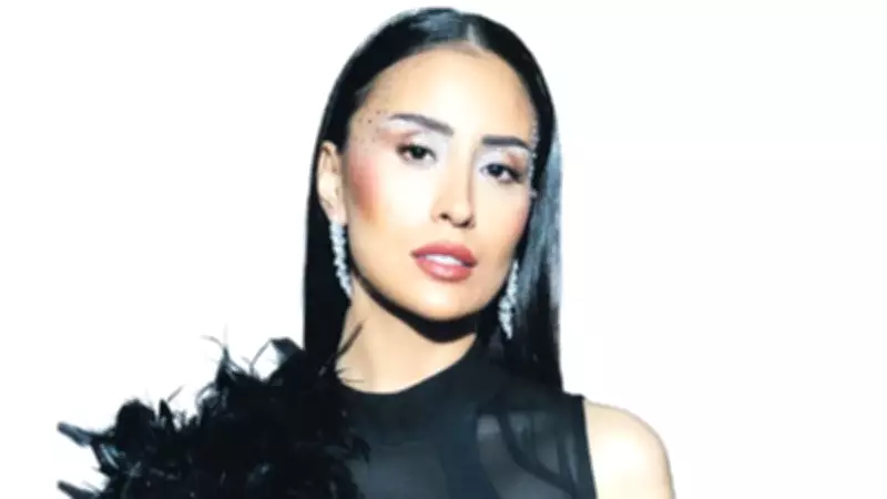 Hande Ünsal: 'Takılarım Ev Değerinde, Yapay Zeka İse Ürkütücü'