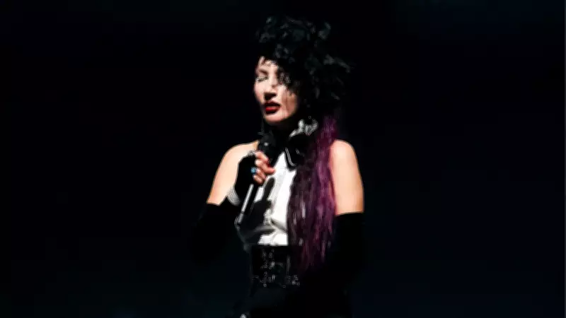 Hande Yener, Fatih Ürek'i Gözyaşlarıyla Andı ve Duygusal Anlar Yaşadı