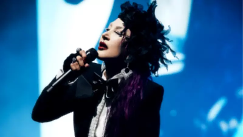 Hande Yener'in Sezen Aksu Konseri Üçüncü Kez Sahnelenecek