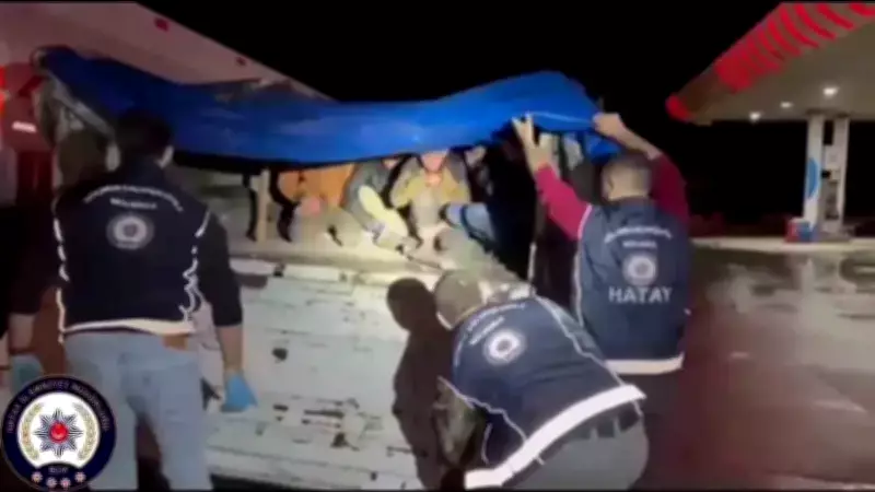 Hatay'da Göçmen Kaçakçılığı Operasyonu: 12 Göçmen ve 4 Organizatör Yakalandı